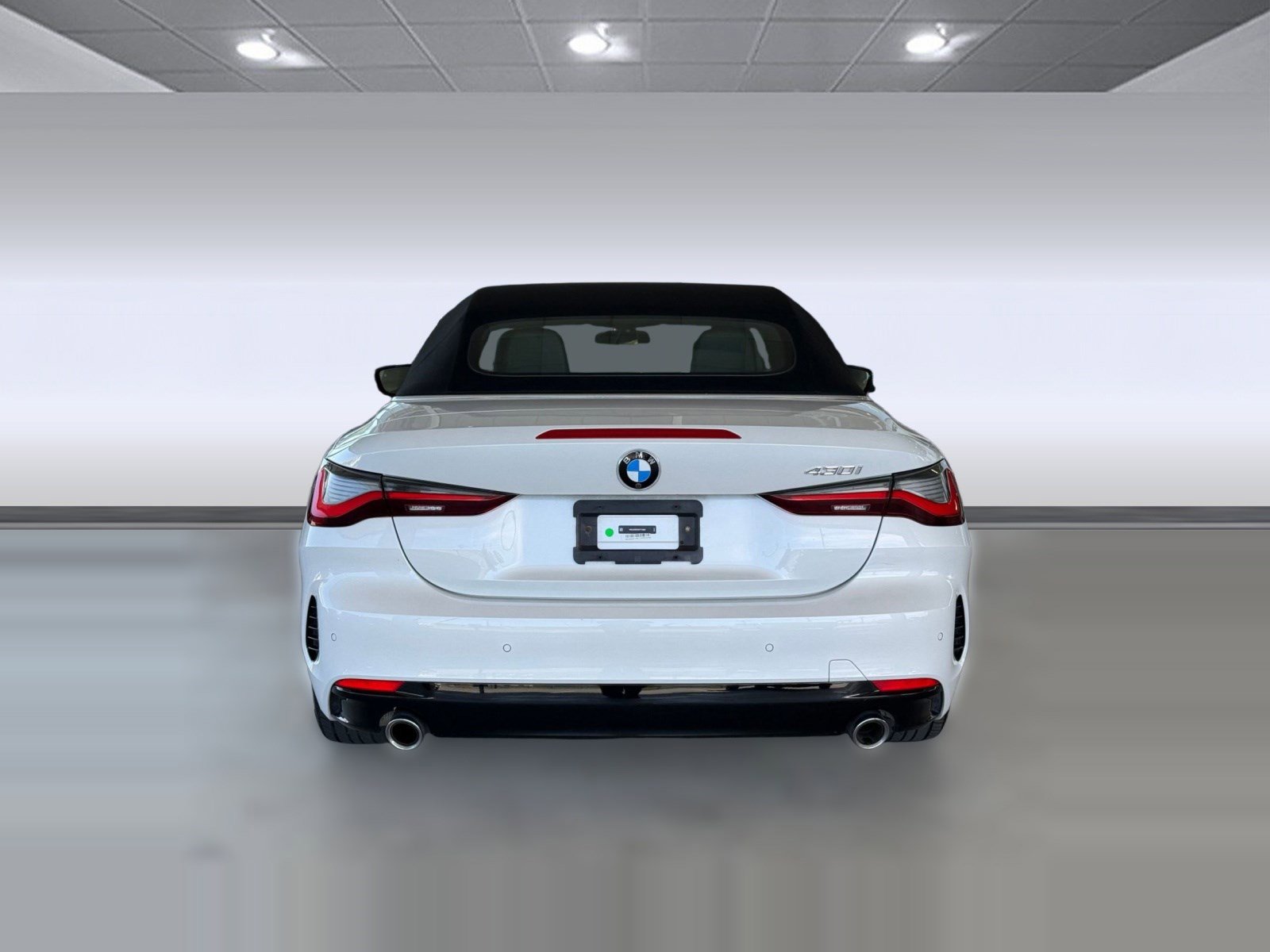 Used 2025 BMW 430i Convertible w/ Premium Package RWD image 30