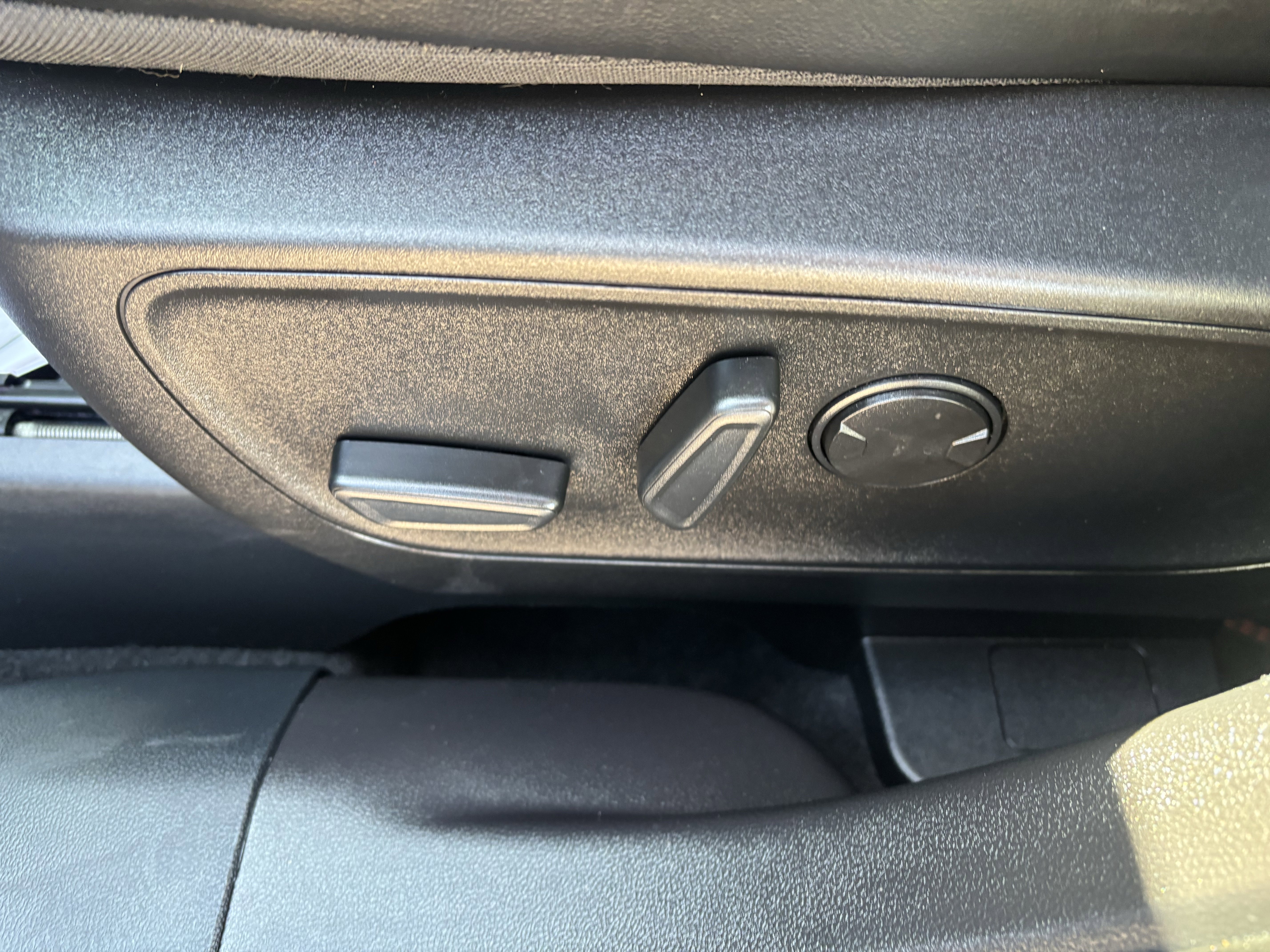 Certified 2023 Ford Escape ST-Line w/ Tech Pack #1 image 18