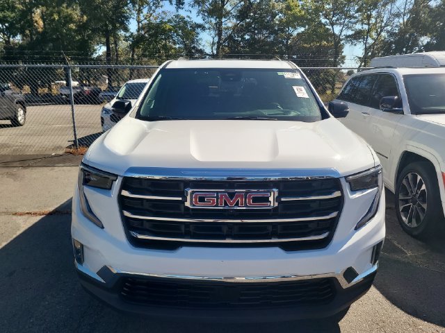 Used 2026 GMC Acadia Elevation w/ Elevation Premium Package FWD image 2