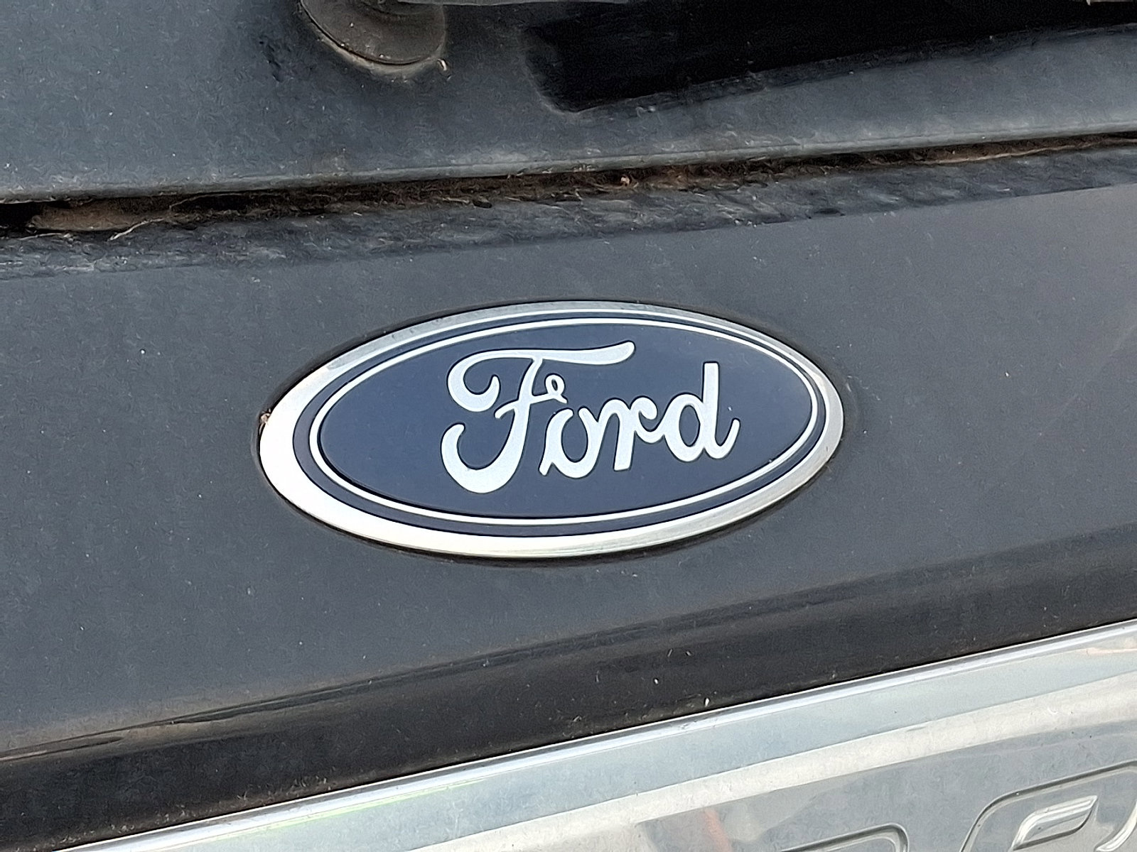 Certified 2022 Ford Explorer XLT w/ Class IV Trailer Tow Package image 4