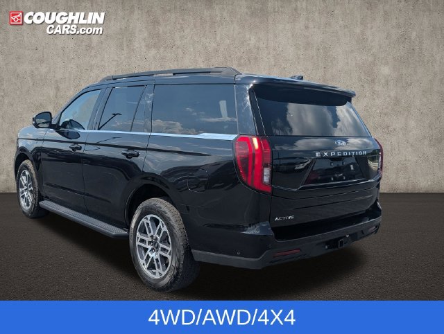 Certified 2025 Ford Expedition Active AWD/4WD image 6