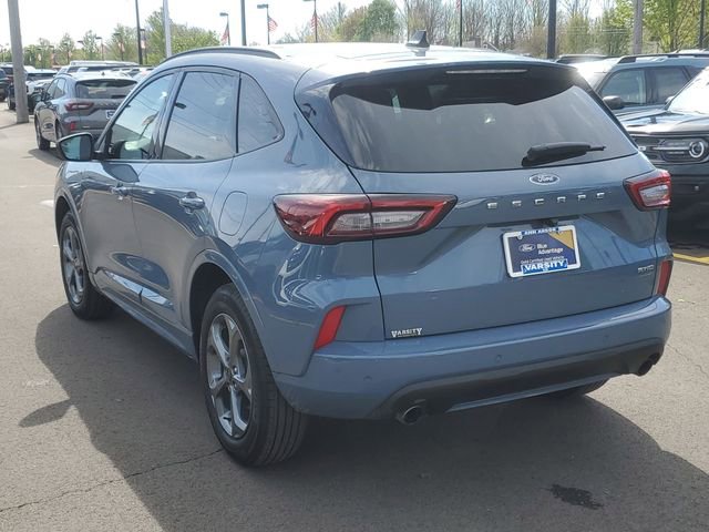 Certified 2024 Ford Escape ST-Line w/ Tech Pack #1 AWD/4WD image 3