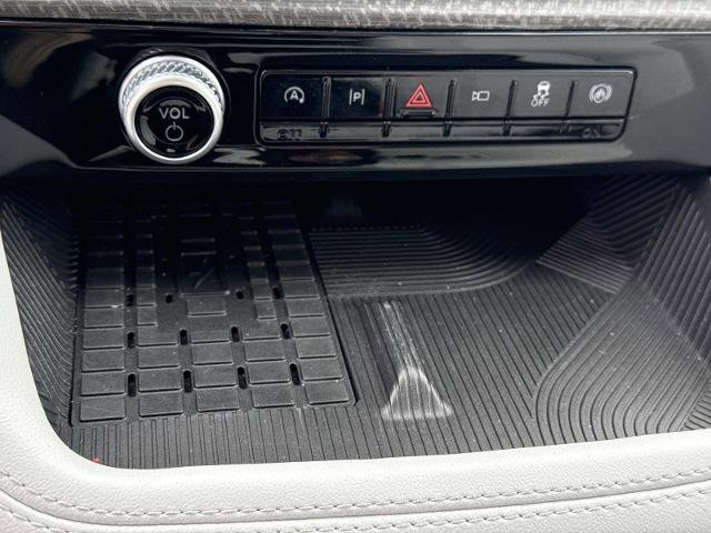 Certified 2025 Ford Explorer Platinum w/ Ultimate Package image 25