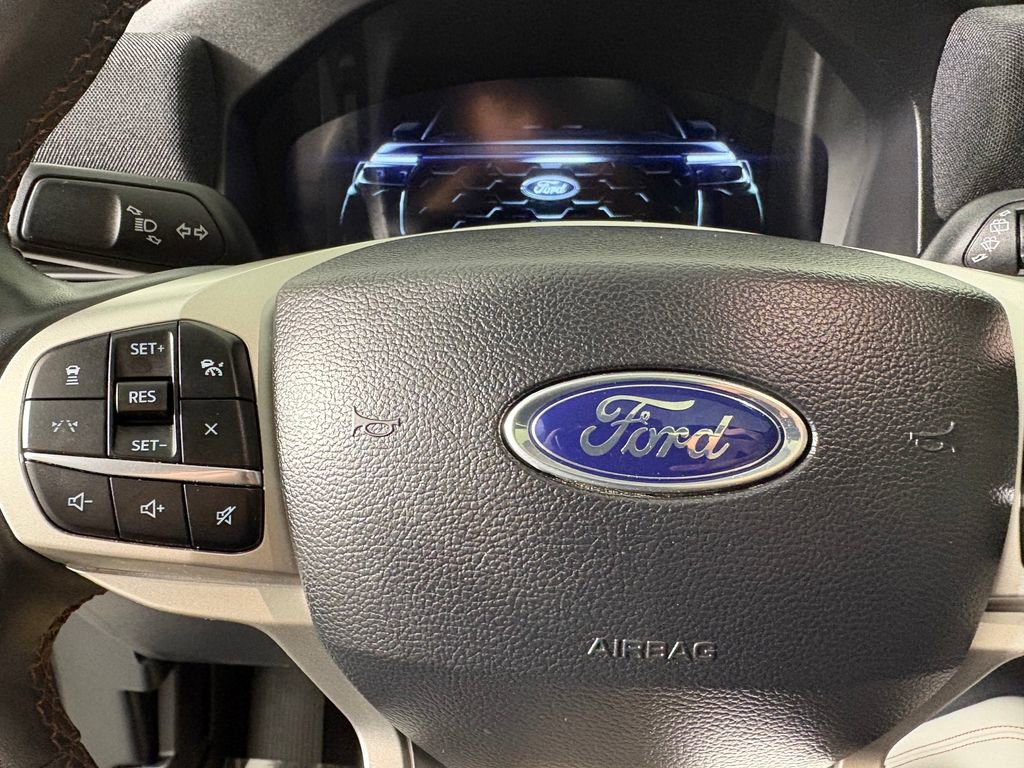 Certified 2025 Ford Explorer Active w/ Active Comfort Package AWD/4WD image 24