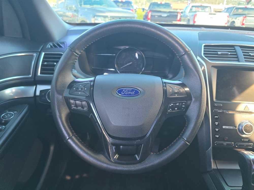Certified 2018 Ford Explorer Sport image 11