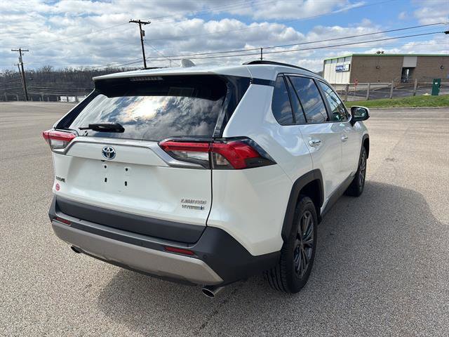 Used 2022 Toyota RAV4 Limited image 5