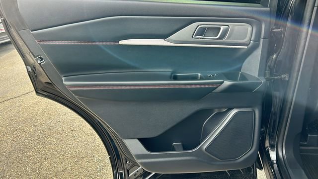 Certified 2025 Ford Explorer ST RWD image 15