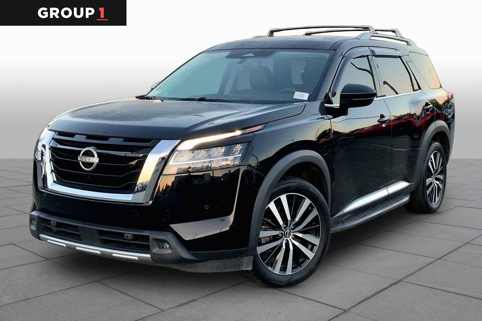 Used 2023 Nissan Pathfinder Platinum AWD/4WD image 1