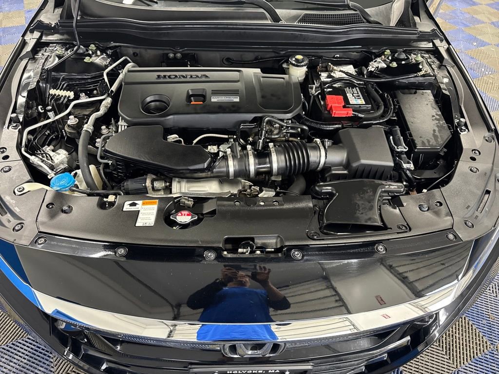 Used 2018 Honda Accord Touring image 26