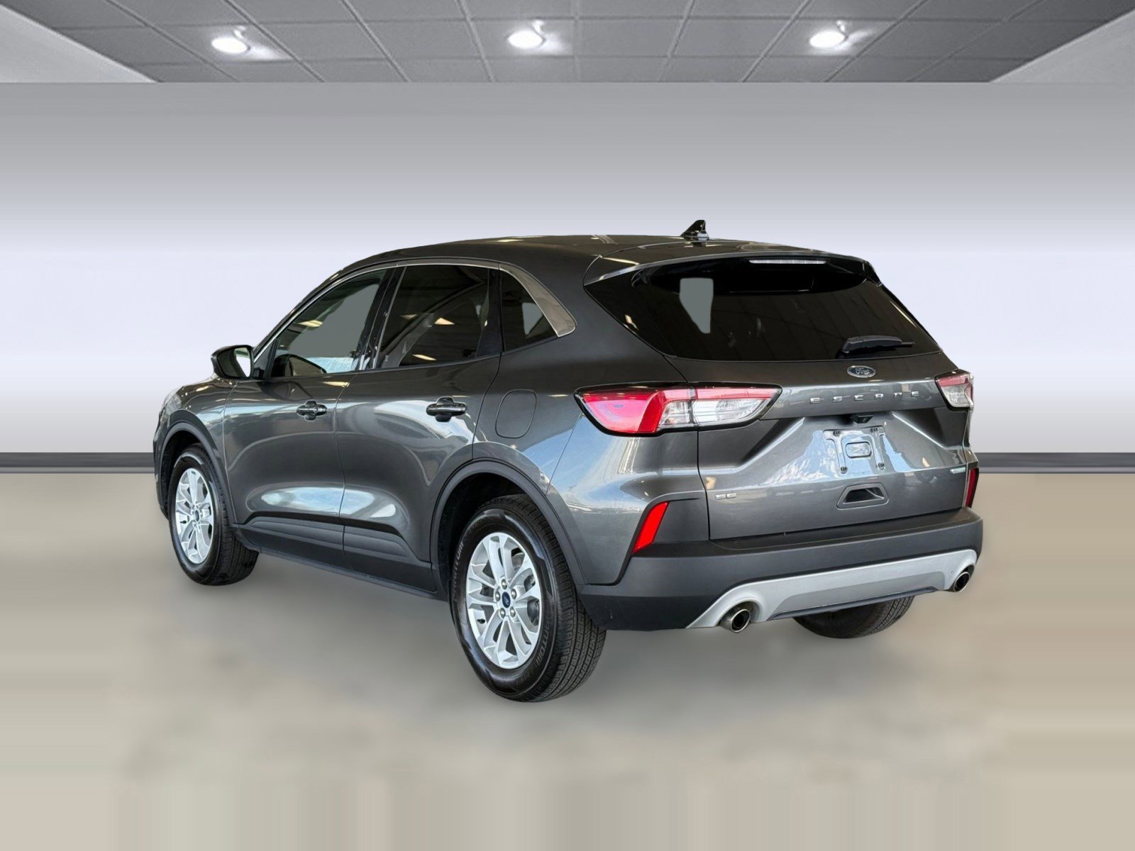 Certified 2020 Ford Escape SE image 3