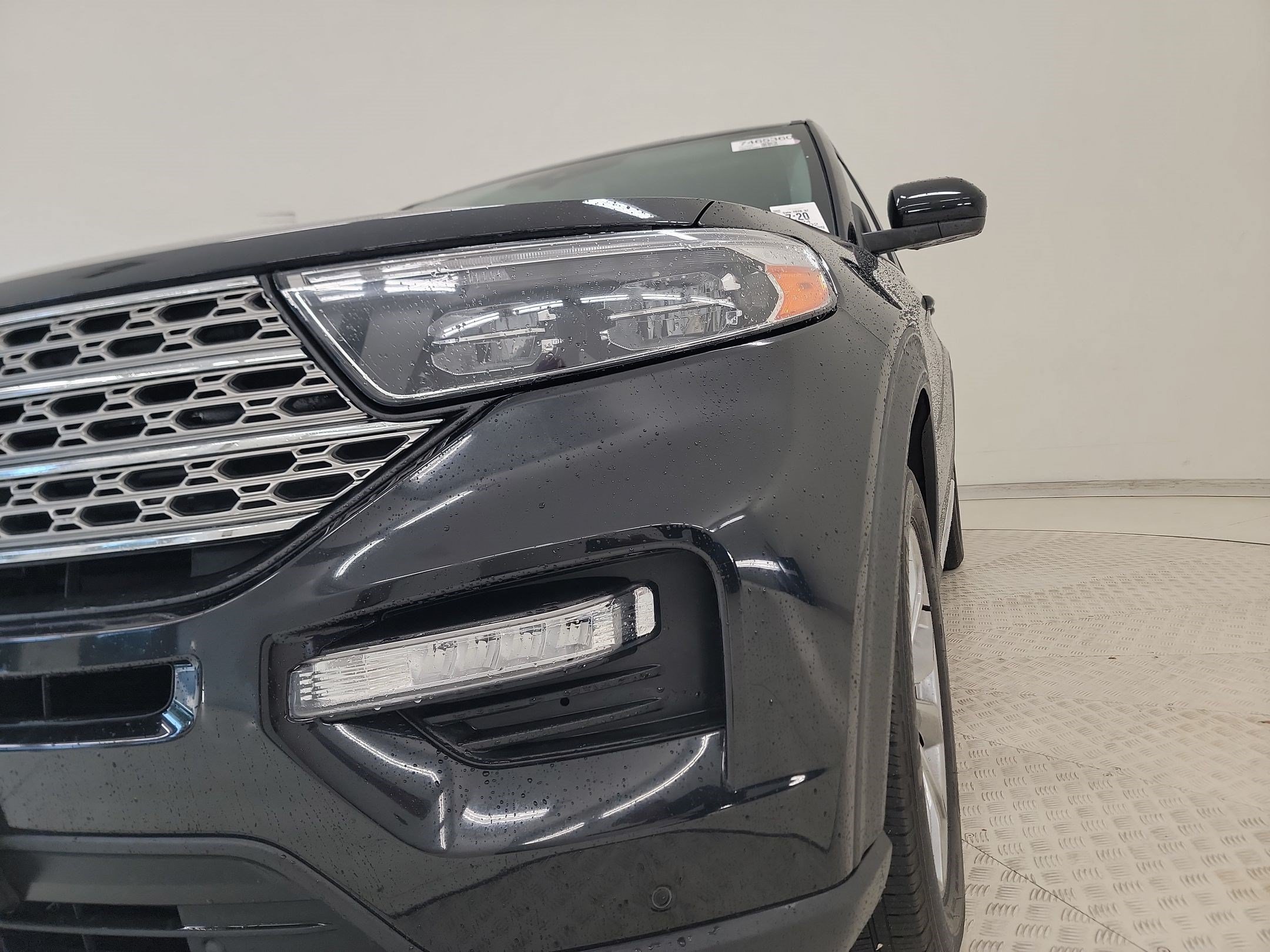 Certified 2024 Ford Explorer Limited AWD/4WD image 9