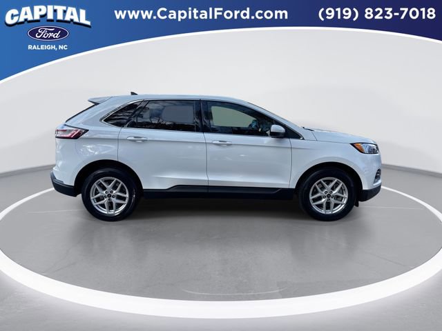 Certified 2024 Ford Edge SEL image 9