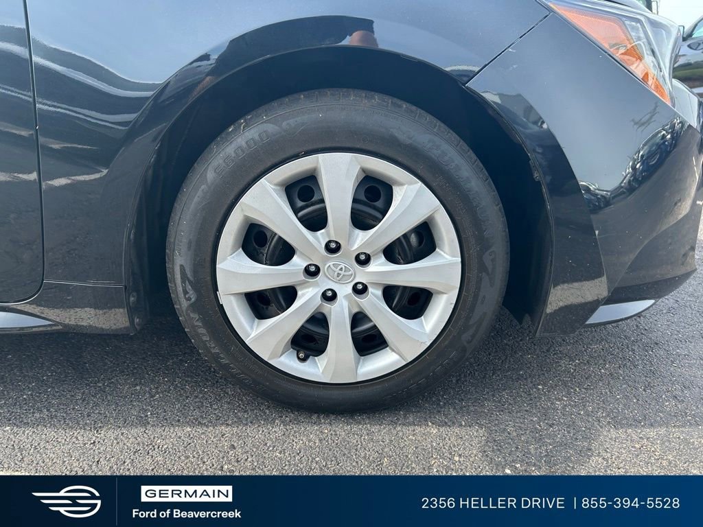Used 2022 Toyota Corolla LE FWD image 11