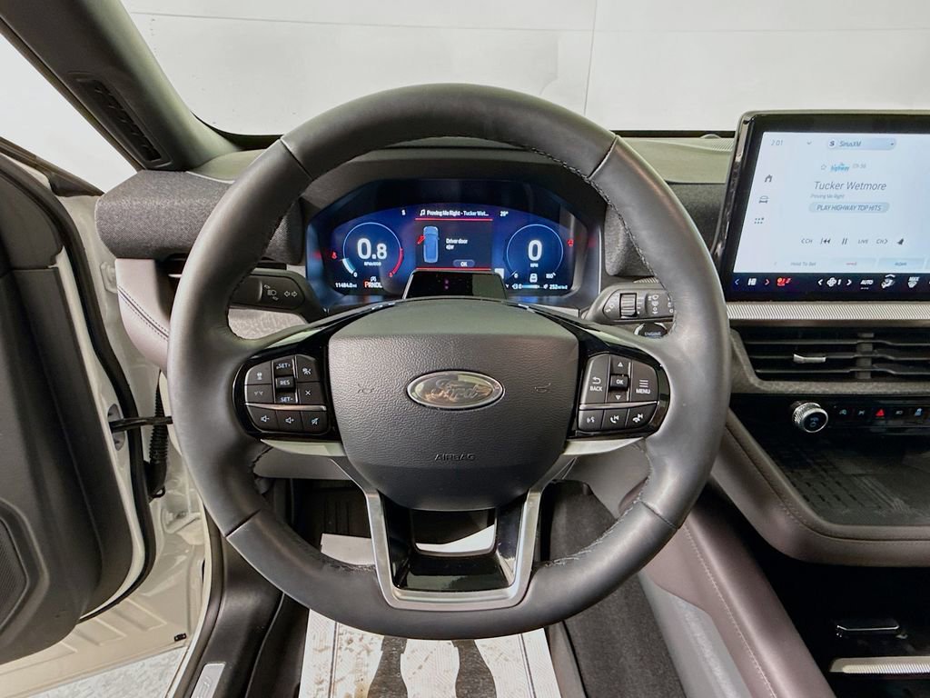 Certified 2025 Ford Explorer Platinum w/ Ultimate Package image 11