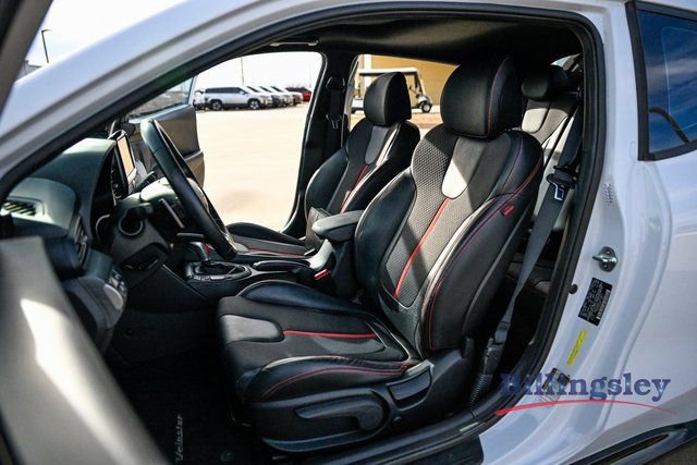 Used 2020 Hyundai Veloster Turbo image 10
