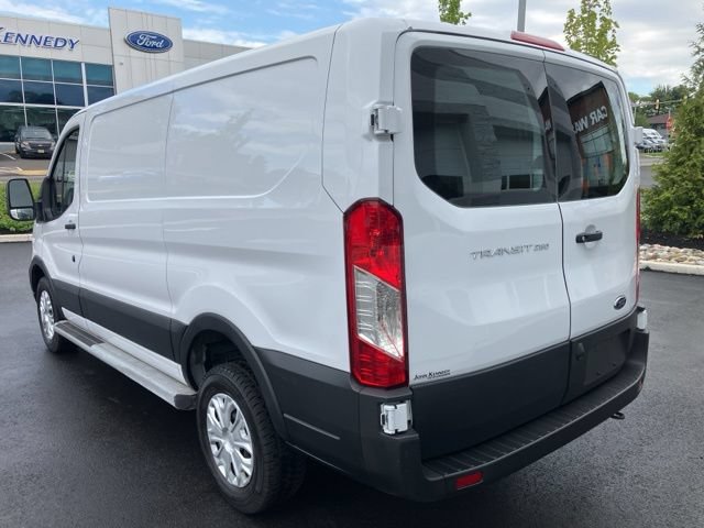 Certified 2025 Ford Transit 250 Low Roof w/ Exterior Upgrade Package RWD image 4