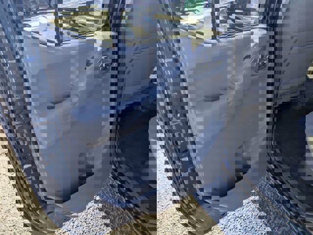 Used 2019 Nissan Frontier SV image 26