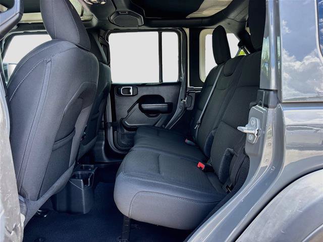 Used 2022 Jeep Wrangler Unlimited Sport AWD/4WD image 26