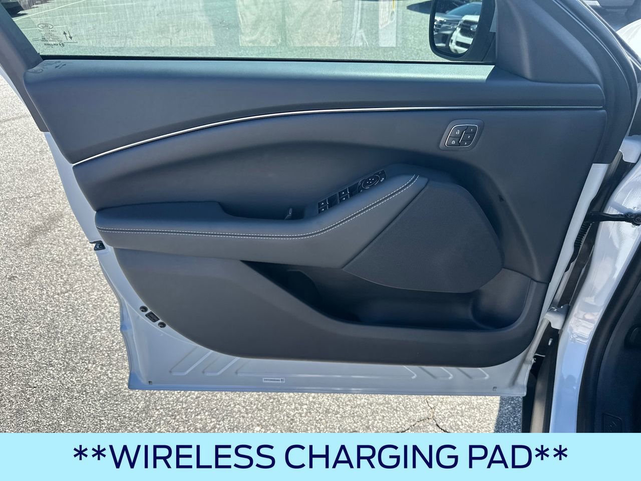 Certified 2022 Ford Mustang Mach-E Select w/ Comfort/Technology Package RWD image 11