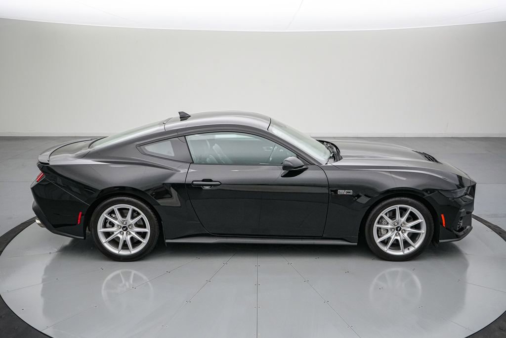 Certified 2025 Ford Mustang GT Premium RWD image 4