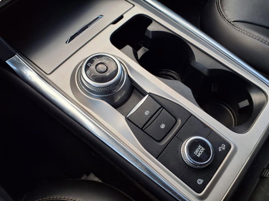 Certified 2022 Ford Explorer XLT w/ Equipment Group 202A image 22