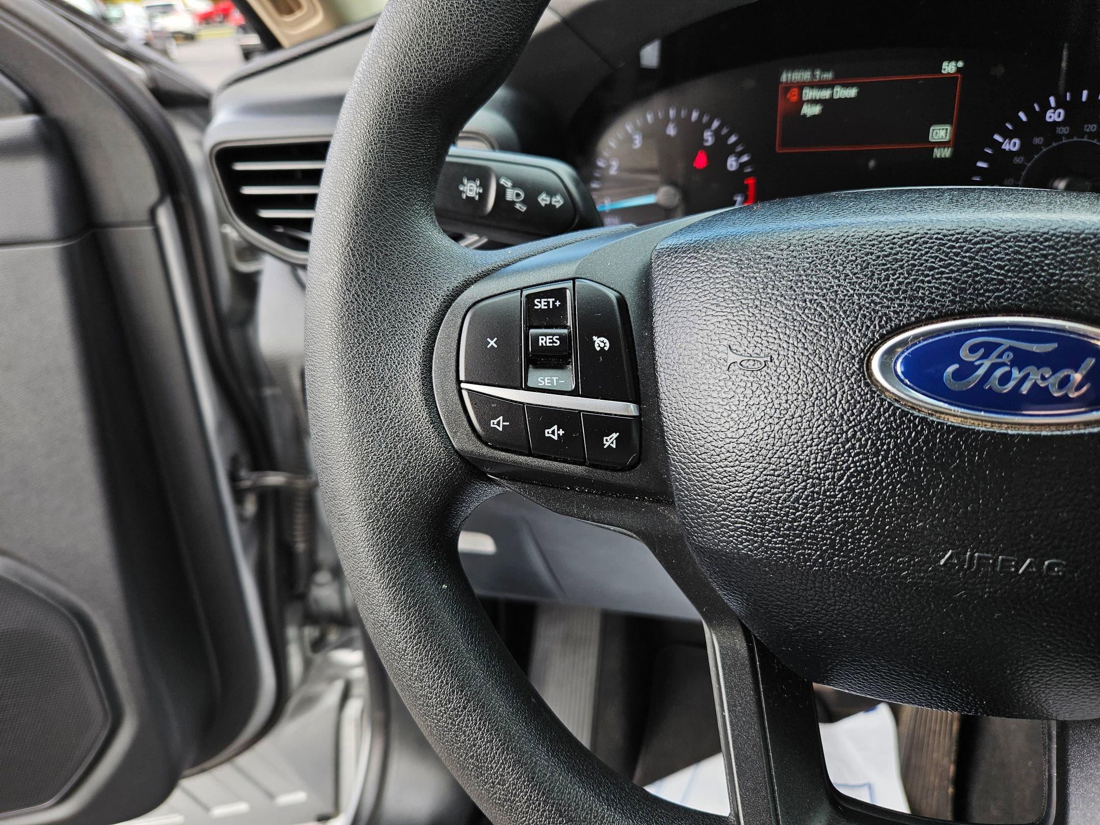 Certified 2022 Ford Explorer 4WD image 10