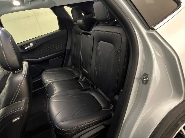 Certified 2025 Ford Escape SE w/ PHEV Premium Package image 31