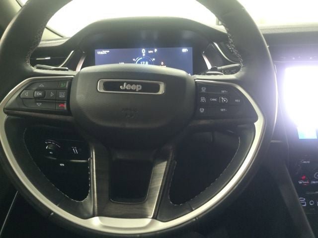 Used 2022 Jeep Grand Cherokee L Limited AWD/4WD image 28
