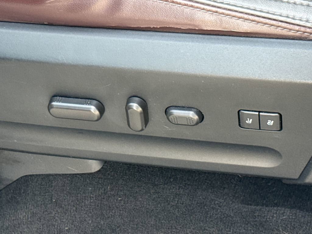 Certified 2017 Ford Expedition Platinum RWD image 25