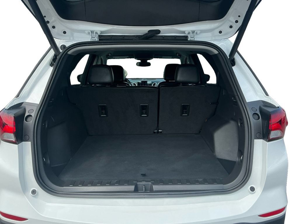 Used 2023 Chevrolet Equinox Premier FWD image 24