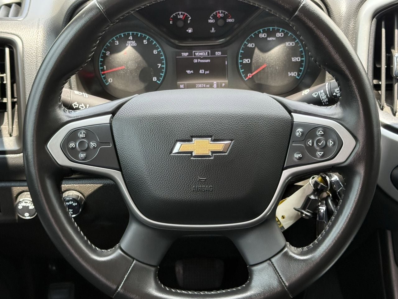 Used 2022 Chevrolet Colorado LT AWD/4WD image 12