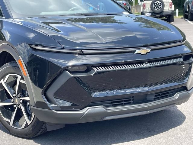 Used 2026 Chevrolet Equinox EV LT AWD/4WD image 2