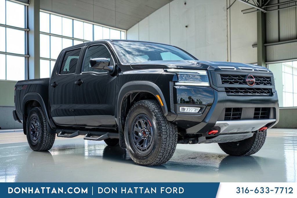 Used 2025 Nissan Frontier PRO-4X AWD/4WD image 35
