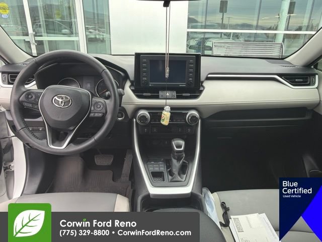 Used 2021 Toyota RAV4 XLE Premium AWD/4WD image 15