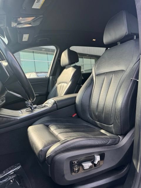 Used 2021 BMW X7 xDrive40i AWD/4WD image 14