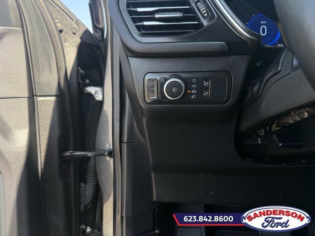 Certified 2020 Ford Escape Titanium w/ Titanium Premium Package 2.0 AWD/4WD image 12