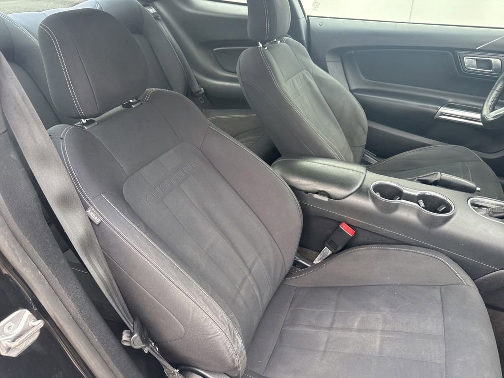 Certified 2018 Ford Mustang Coupe RWD image 27
