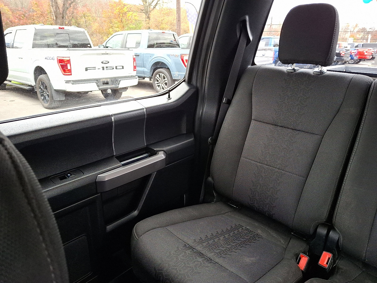 Certified 2019 Ford F150 XLT w/ Equipment Group 302A Luxury image 18