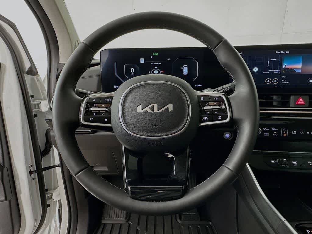 Used 2025 Kia Carnival SX Prestige FWD image 16