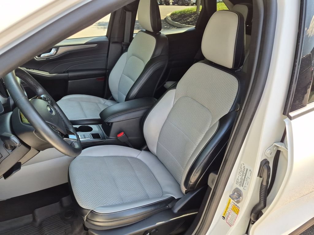 Certified 2023 Ford Escape SE FWD image 21
