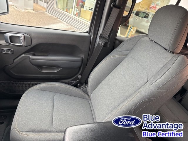 Used 2024 Jeep Wrangler Willys image 27