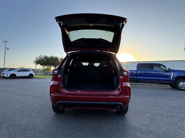 Certified 2024 Ford Escape ST-Line w/ Tech Pack #1 image 9