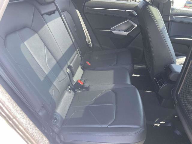 Used 2020 Audi Q3 2.0T Premium AWD/4WD image 22