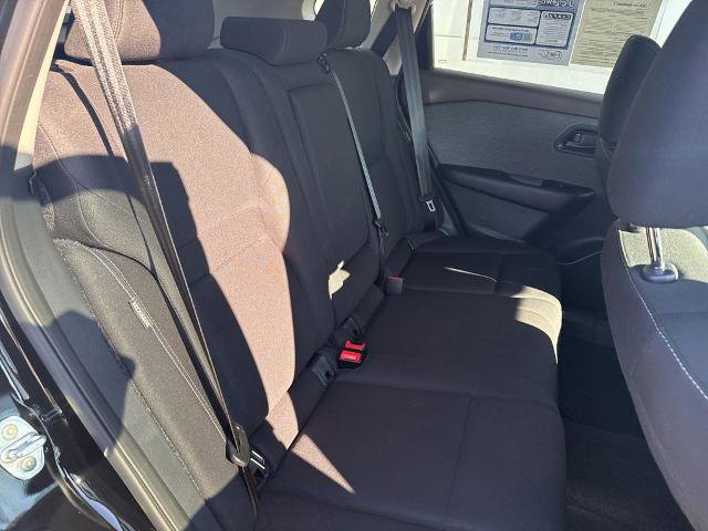 Used 2023 Nissan Rogue S image 26