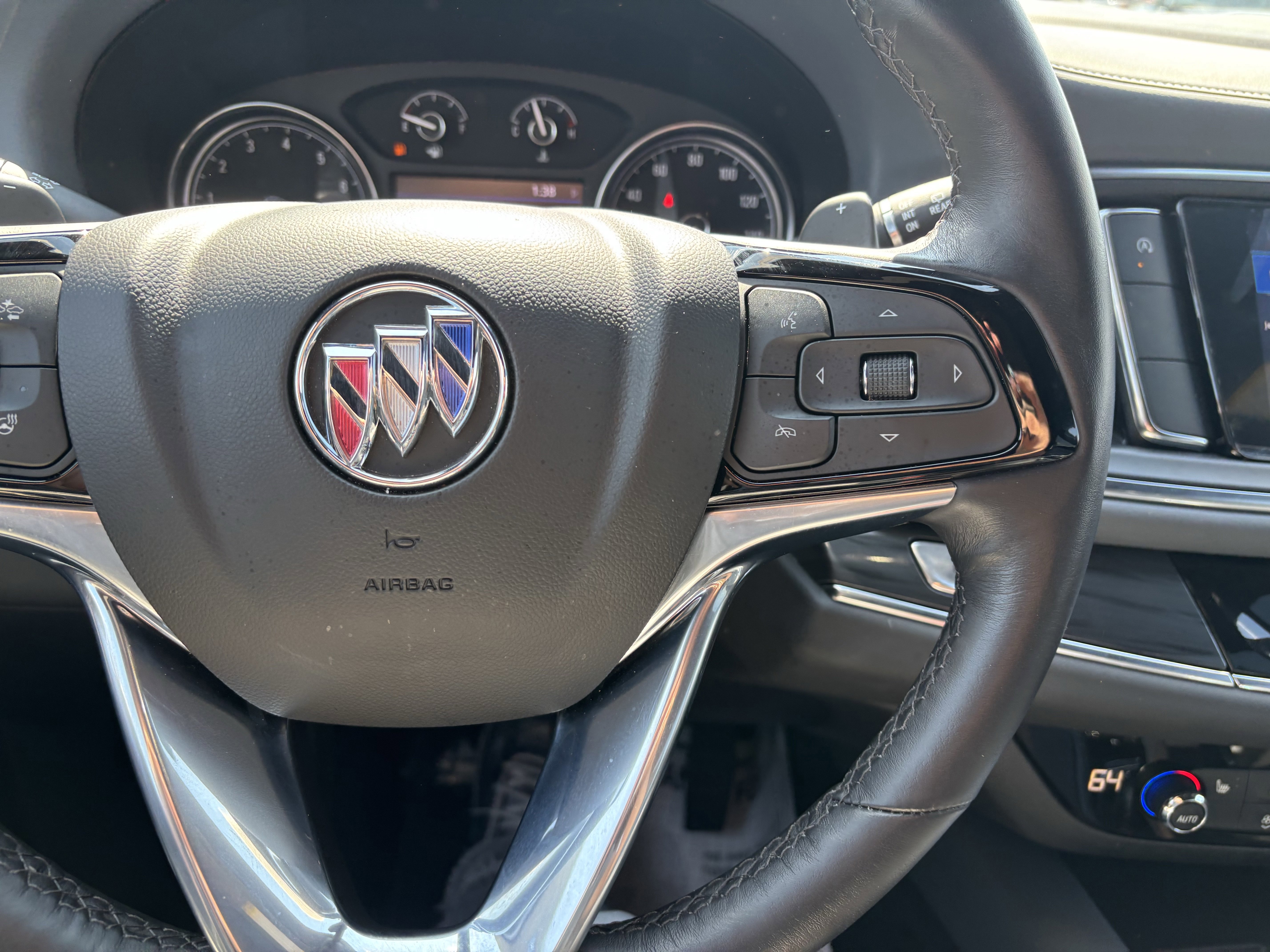 Used 2023 Buick Enclave Essence image 30