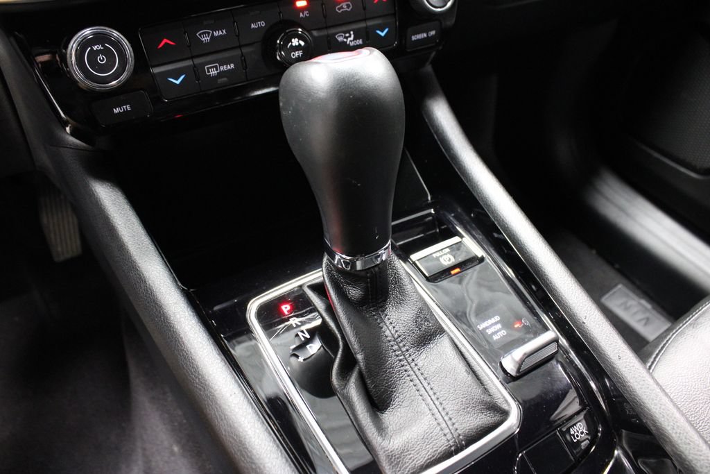 Used 2023 Jeep Compass Limited AWD/4WD image 31