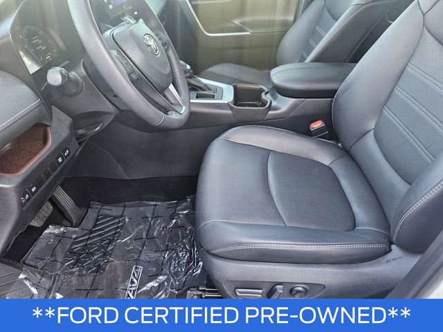 Used 2024 Toyota RAV4 Limited image 32