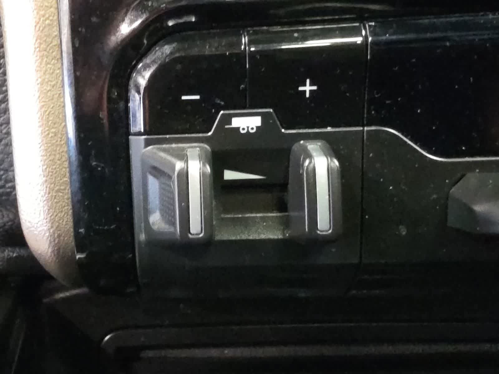 Used 2019 RAM 1500 Laramie AWD/4WD image 25