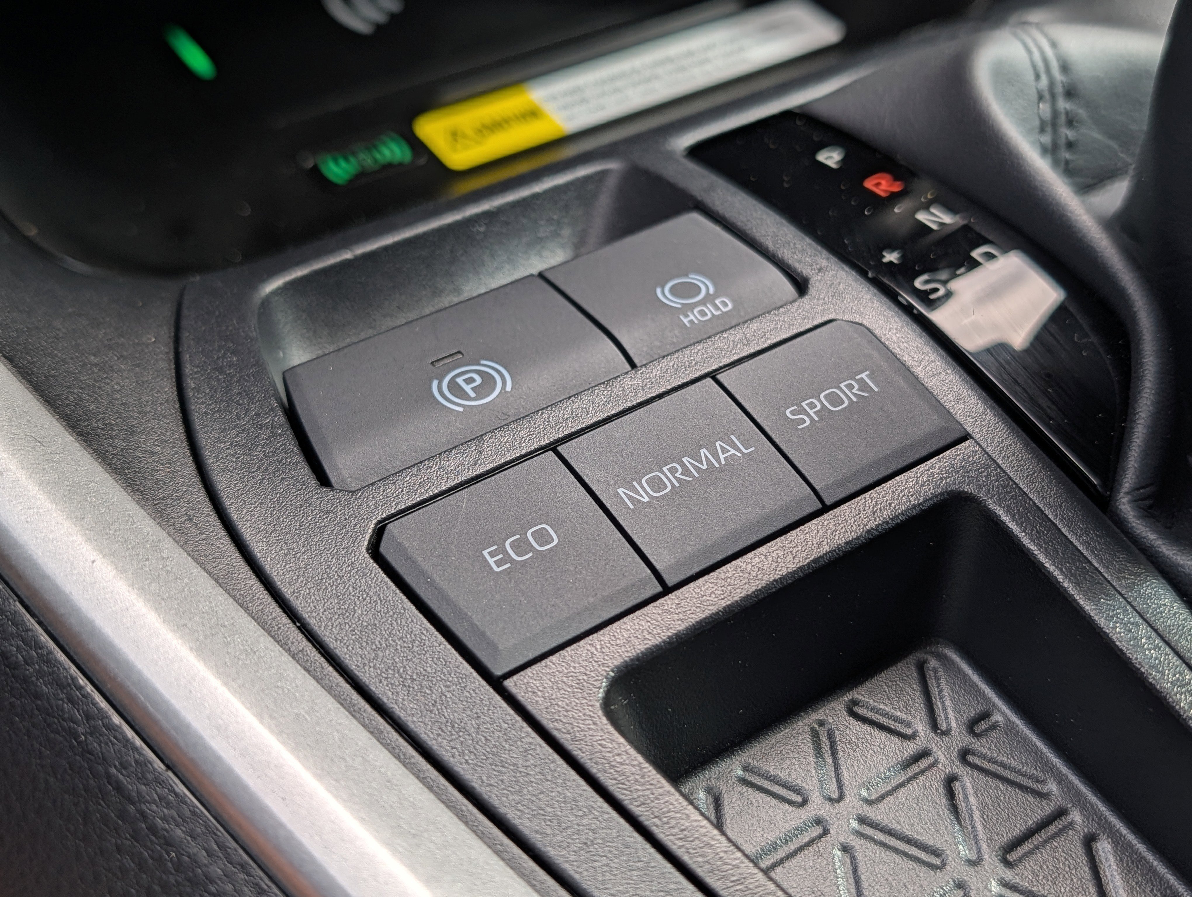 Used 2025 Toyota RAV4 XLE image 31