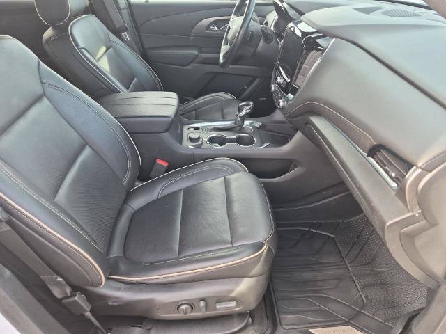 Used 2022 Chevrolet Traverse Premier w/ Redline Edition AWD/4WD image 32